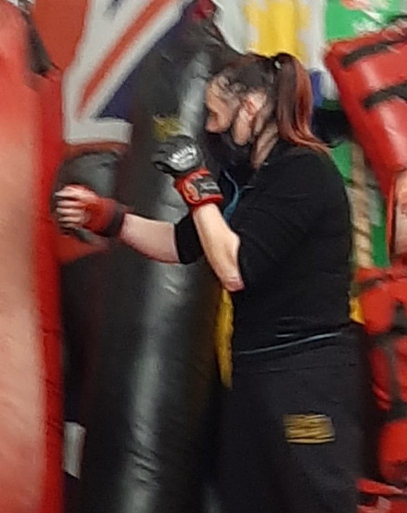 women jkd kickboxing yvonne