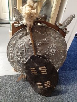 Black Zulu dance shield   Free UK postage