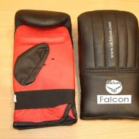 SALE XL one size fits All Rubber coated Nylon bag Gloves . Shop soiled.  Hence price.  ONLY £8.00. From £16.50.