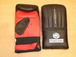 SALE XL one size fits All Rubber coated Nylon bag Gloves . Shop soiled.  Hence price.  ONLY £8.00. From £16.50.