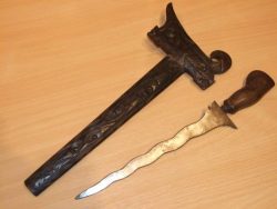 Vintage Indonesian Balinese Keris/ kris .nice carved scabbard.