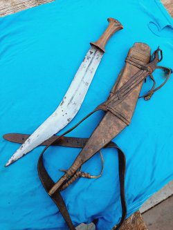 (AFD0003) Large Antique African Dagger