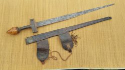 Antique African Sudanese war sword