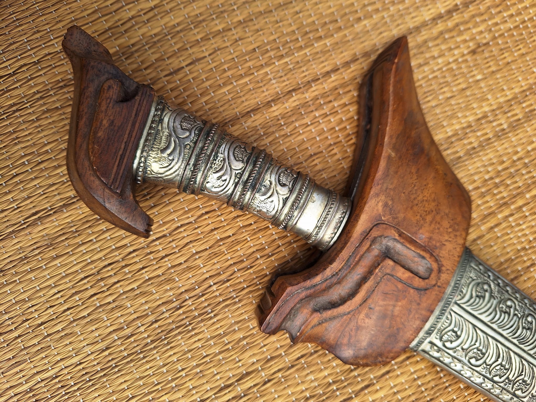 vintage moro philippine kris smaller sized sword