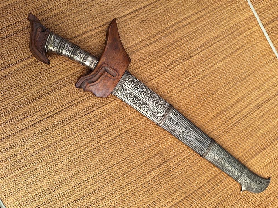 vintage moro philippine kris smaller sized sword